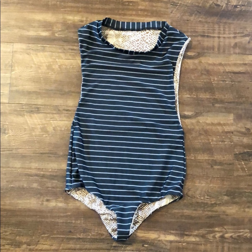 Acacia Exclusive Cloud 9 in Forever size M